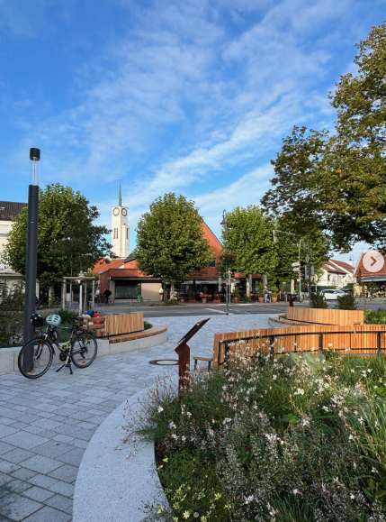 Neuer Stadtplatz in Neusäß: Symbol für Nachhaltigkeit und Verbundenheit