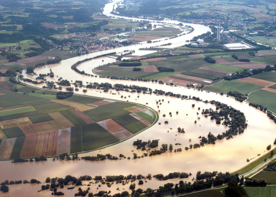 Hochwasser der Donau bei Hofkirchen [
